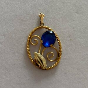 Vintage Cellini Craft Gold Filled Oval Frame Blue Gem Flower Design Pendant